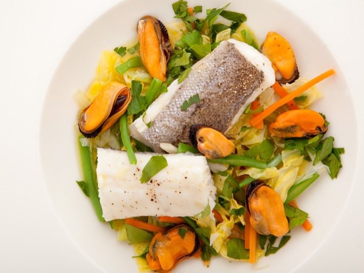 merluza y mejillones